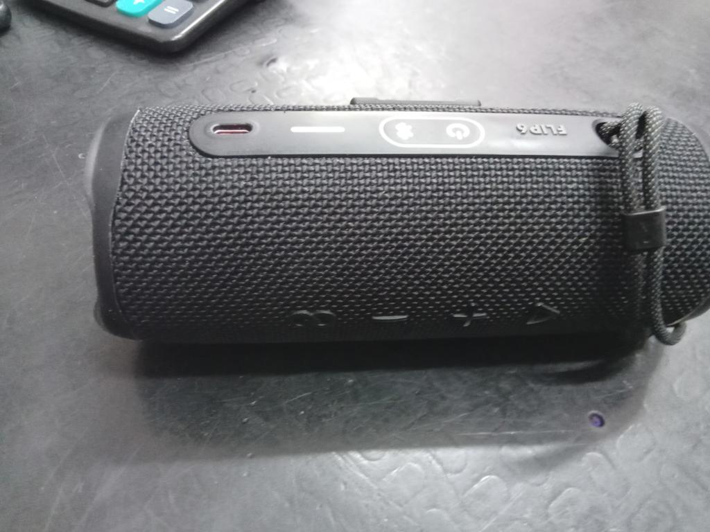 Speaker Potencia Watts 20 Marca Jbl Sin Control Modelo Fkip6 Usado En Buen Estado Sin Caja Acc No Tiene