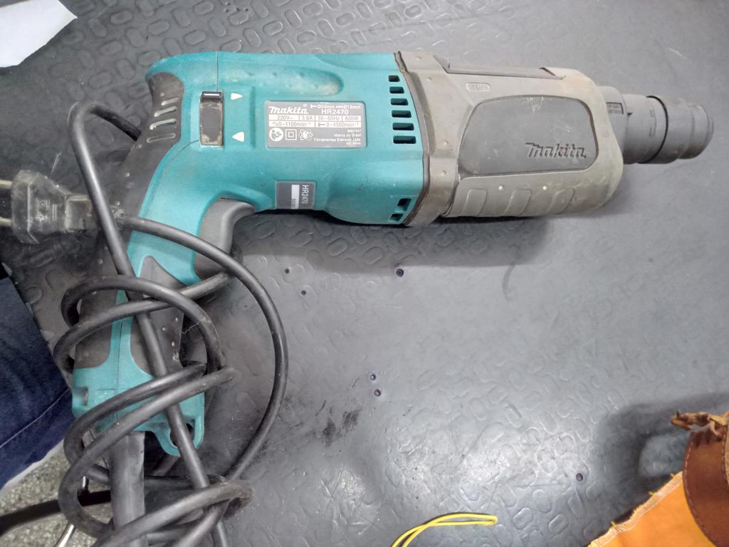 Taladro Marca Makitta Modelo Hr2470 Usado En Buen Estado Acc No Tiene