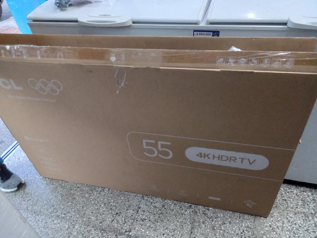 Televisor Led Smart De 55 '' Marca Tcl Modelo 55p6k Con Control Nuevo Sin Uso Acc PatitaCable PowerEn Caja