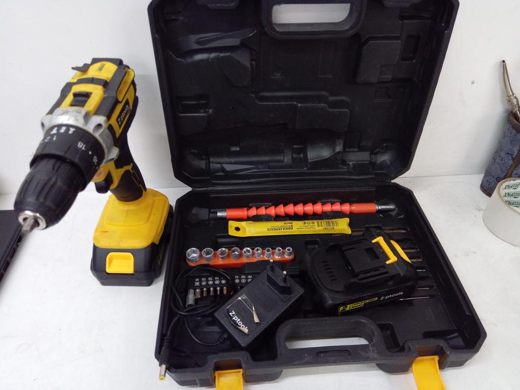 Taladro Marca Ziptools Modelo Usado En Buen Estado Acc Kit Completo2 BateriaMaletinCargador