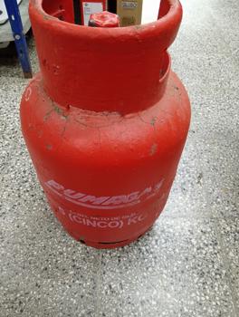 Garrafa Cap 10 Kg. Marca Puma Gas Nro Usado En Buen Estado Color Rojo Acc No Tiene