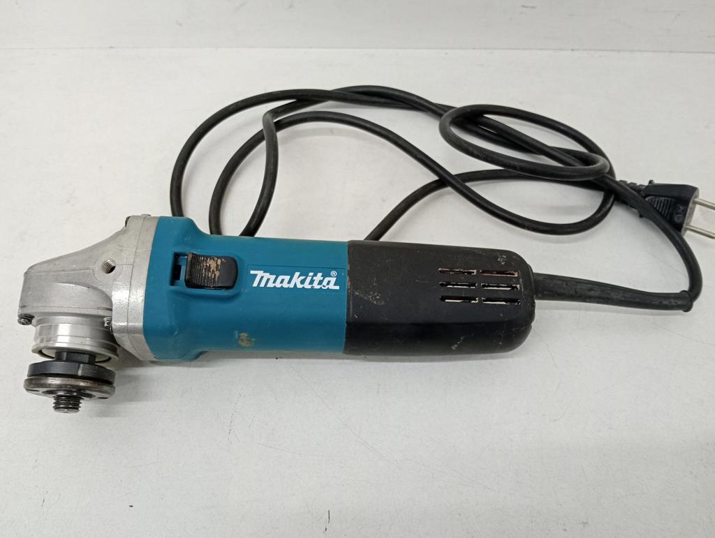 Taladro Marca Makita Modelo 9557 Hn Usado En Buen Estado Acc Sin Accesorios