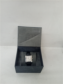 Reloj Para Caballero Marca Fendi Modelo 7400g Usado En Buen Estado Acc Malla Cuerina