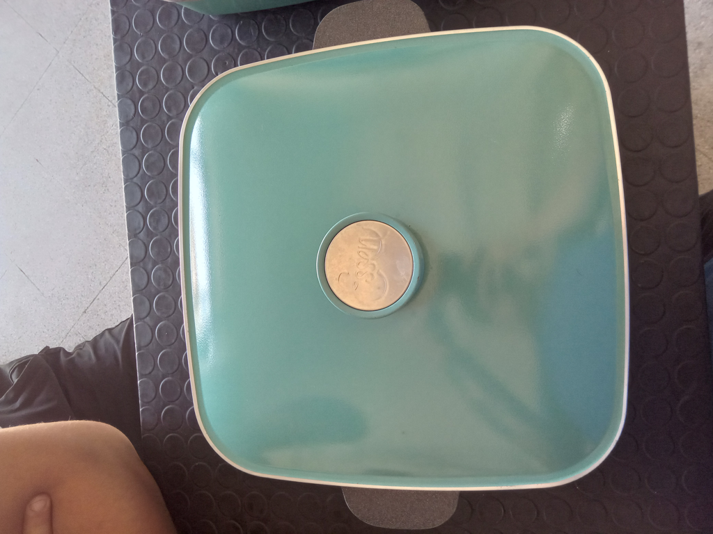 Olla Marca Essen Modelo No Tiene Usado En Buen Estado Con No Tiene Tipo Convencional Acc No Tiene