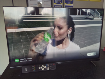 Televisor Led Smart De 32 '' Marca Jam Modelo Ultrasgtm Con Control Usado En Buen Estado Acc Patitas