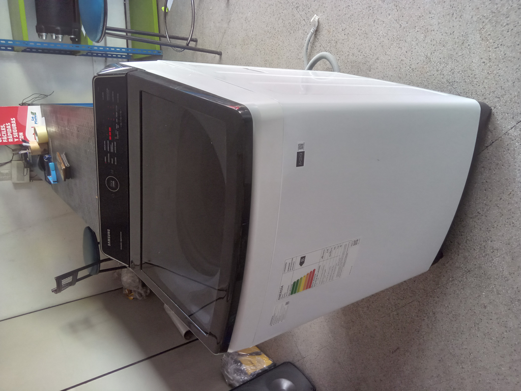 Lavarropas Cap 13 Kg. Marca Samsung Modelo Wa13cg5441bw Nuevo Sin Uso Acc Manguera De Carga Y Descarga