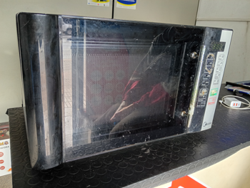 Microondas Marca Midea Modelo Em031aow Usado En Buen Estado Acc Plato De Vidrio