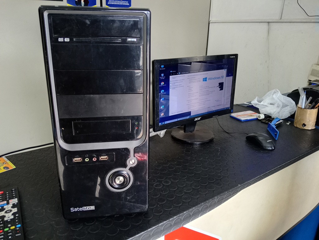 Cpu Para Computadora Marca Satellite Modelo No Tiene Procesador Core I7 De 11700k Con No Tiene Memoria Ram 8 Gb Color Negro Disco Duro 1.000 Gb Acc Cable PowerCable Vga