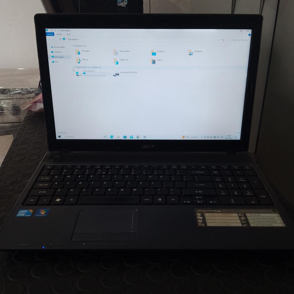 Notebook Marca Acer Modelo Aspire 5733-6607 Procesador Intel I3 M 370 2.40 Ghz Memoria Ram 4 Gb Disco Duro 500 Gb Acc No Tiene