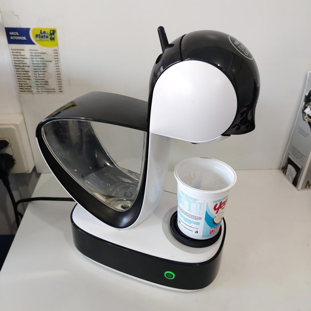 Cafetera Marca Delonghi Modelo Dolce Gusto Usado En Buen Estado Acc Deposito De Agua