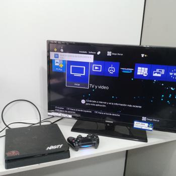 Juego Electronico Ps4 Marca Sony Modelo Slim (Cuh-2235b) Disco Duro 1.000 Gb Con Control Sin Caja Usado En Buen Estado Acc 1 Cable Hdmi1 Cable Cte1 Control Negro