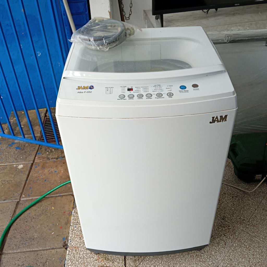 Lavarropas Cap 12 Kg. Marca Jam Modelo Alba F-052 Usado En Buen Estado Acc 2 Mangueras De Carga1 Manguera De Descarga