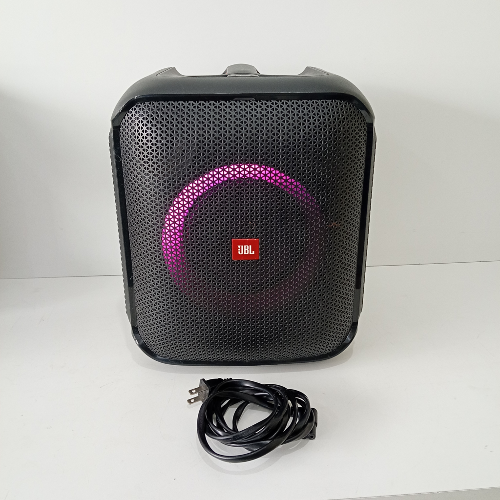 Parlante Portatil Marca Jbl Modelo Encore Essential Usado En Buen Estado Con No Tiene Acc Cable Cte