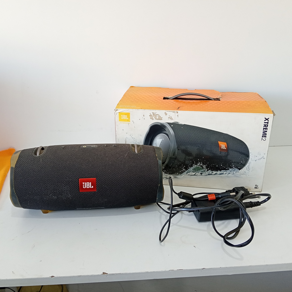 Parlante Portatil Marca Jbl Modelo Xtreme 2 Usado En Buen Estado Con No Tiene Acc CargadorEn Caja