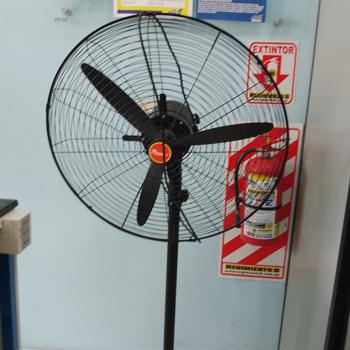 Ventilador 3º Velocidades Marca Hdk Modelo Kld-128 Usado En Buen Estado Acc No Tiene