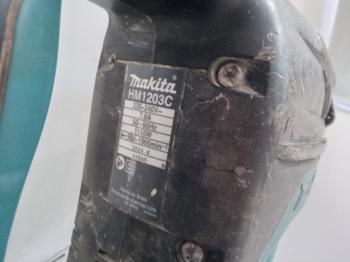 Rotomartillo Marca Makita. Modelo Hm1203c Usado En Buen Estado Con Una Mecha Acc No Tiene