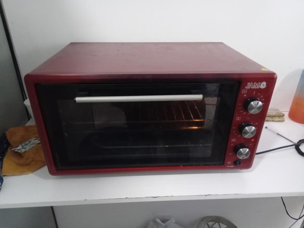 Horno Marca Jam Litros 45 Modelo He-45rd Usado Con Desgaste Acc Una Bandeja Y Una Parrilla