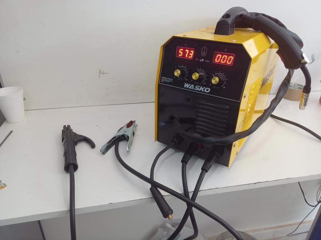 Soldador Marca Wasko. Modelo Wme6210m2x Usado En Buen Estado Acc Con Tres Pinzas