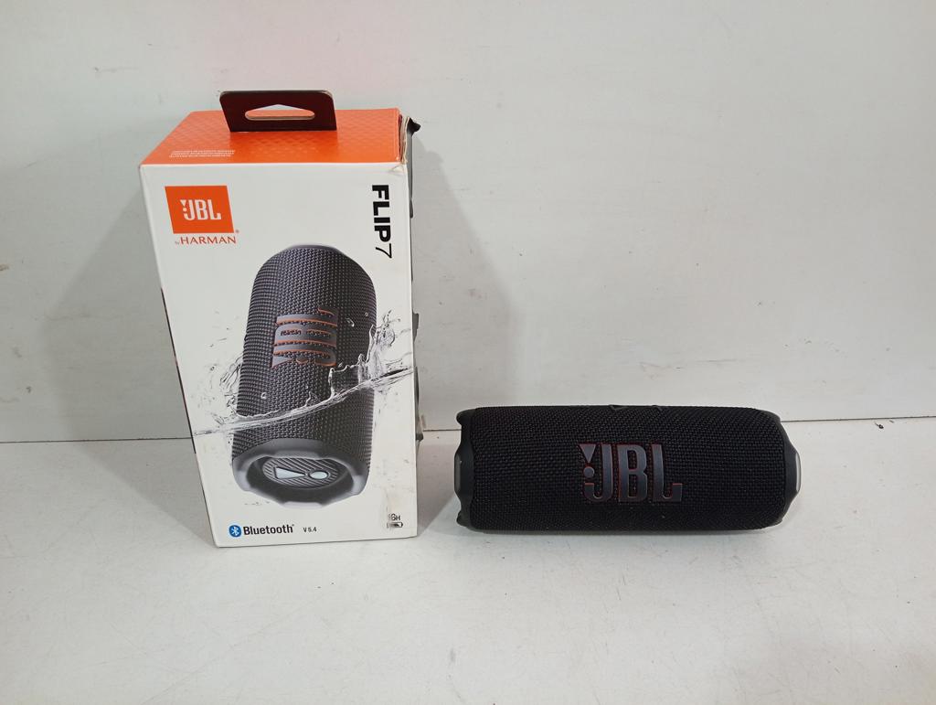 Speaker Potencia Watts No Tiene Marca Jbl Sin Control Modelo Flip7 Usado En Buen Estado Con Caja Acc No Tiene