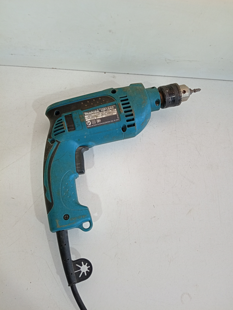 Taladro Marca Makita Modelo Hp1640 Usado En Buen Estado Acc Una Mecha