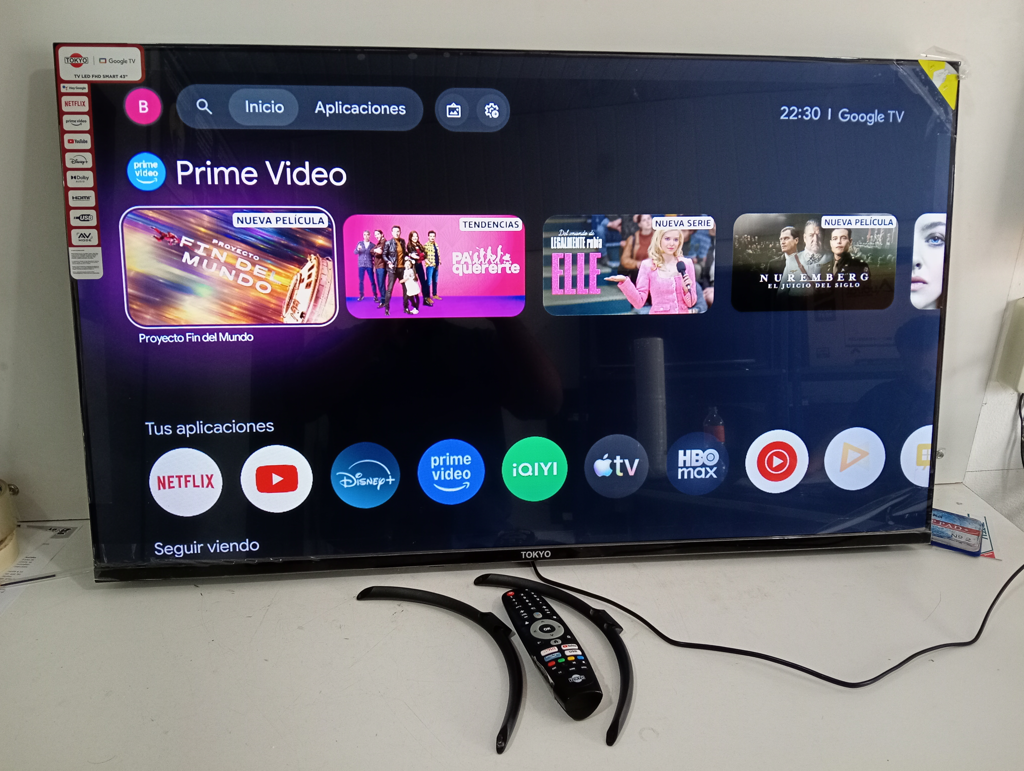 Televisor Led Smart De 43 '' Marca Tokyo Modelo Tvtokff43gtv Con Control Usado En Buen Estado Acc Dos Patitas