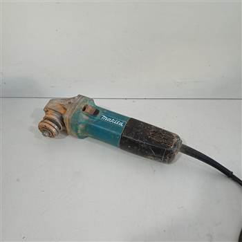 Pulidora Marca Makita Modelo 9557hn Tamaño Chico Usado En Buen Estado Acc No Tiene