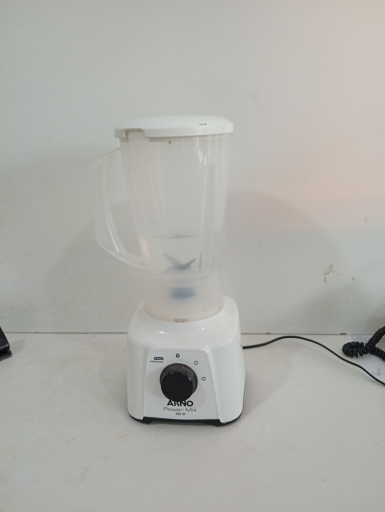 Foto 3 de Licuadora Marca Arno Modelo Power Mix 550w Velocidades Usado En Buen Estado Acc Tapa