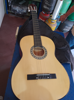 Guitarra Marca Aranjuez Modelo Lc14 Usado En Buen Estado Acc No Tiene