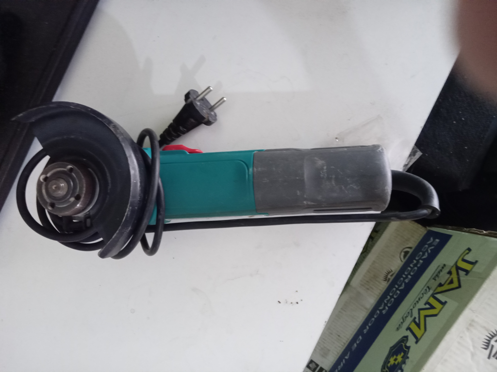 Pulidora Marca Total Modelo Tg10711576 Tamaño Pequeño Usado En Buen Estado Acc Protector