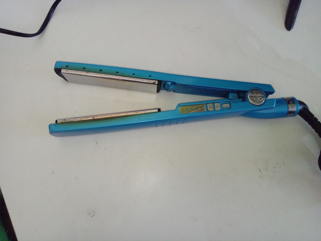 Planchita Para Cabello Marca By Babylisspro Modelo S/M Usado En Buen Estado Acc No Tiene