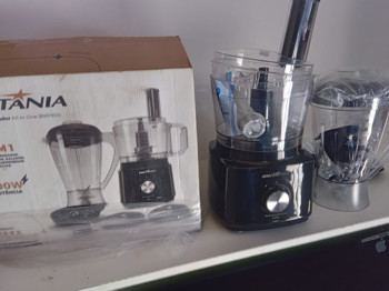 Multiprocesador 3 Velocidades Marca Britania Modelo Bmp900 Nuevo Sin Uso Acc 5 En 1Jarra De LicuadoraExprimidorCuchillas