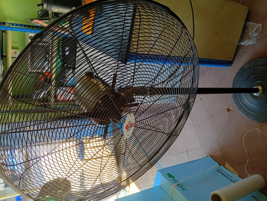 Ventilador 3 Velocidades Marca Tokyo Modelo Vetokii30-Ar Usado En Buen Estado Acc No Tiene