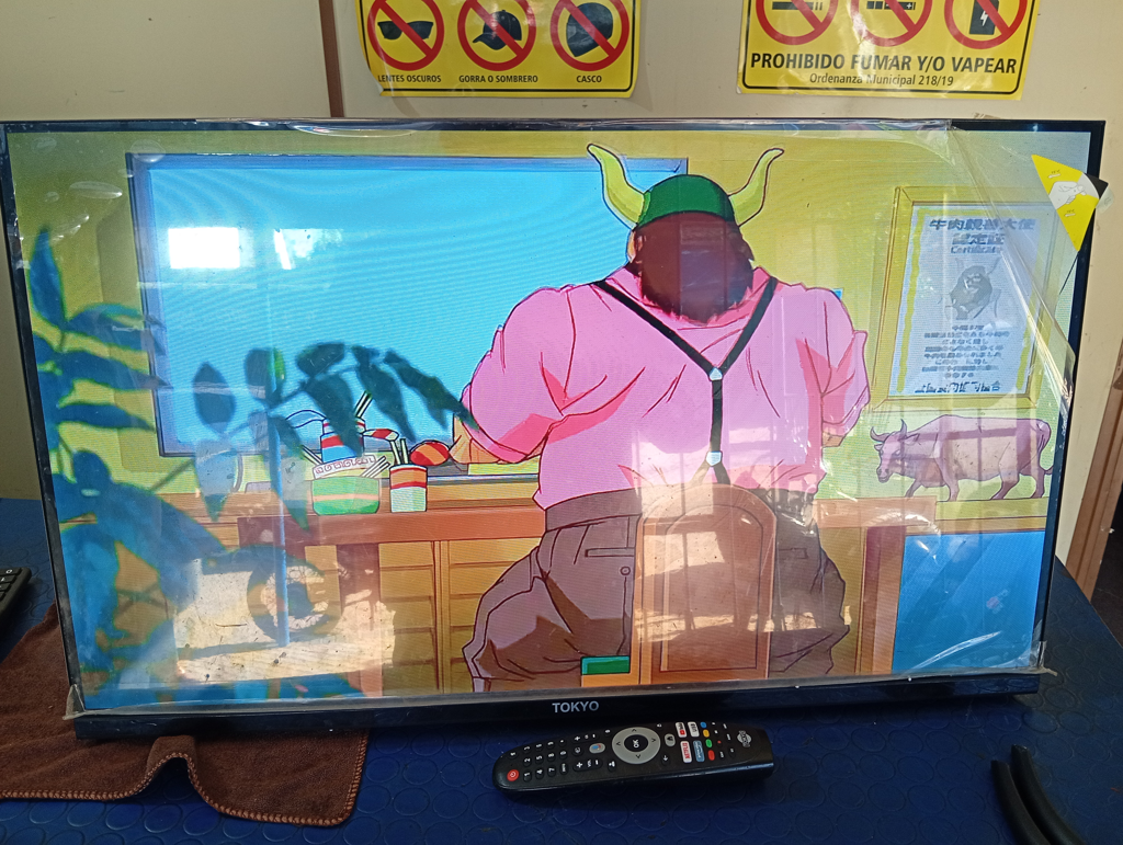 Televisor Led Smart De 32 '' Marca Tokyo Modelo Tvtokhf32gtv Con Control Usado En Buen Estado Acc Patitas