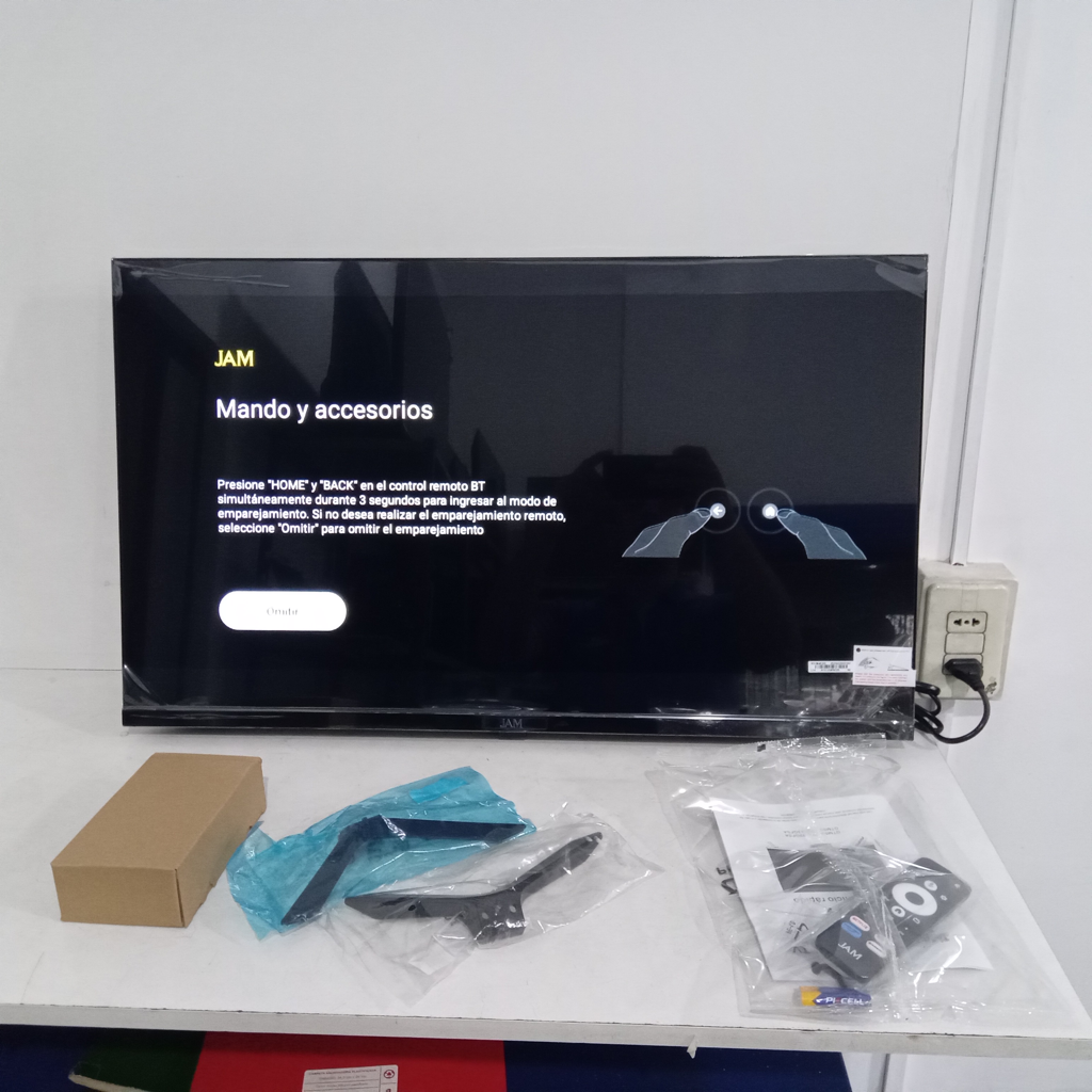 Televisor Led Smart De 32 '' Marca Jam Modelo Gtm5ultra-32gfsa Con Control Nuevo Sin Uso Acc Con Manual Soporte De Pared Tornillos Pedestal