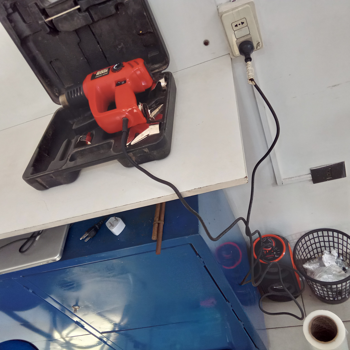 Pistola De Calor Marca Black & Decker Modelo Kx2000k Con Caja Con No Tiene Acc 5 Accesorios Adaptadores De Pico