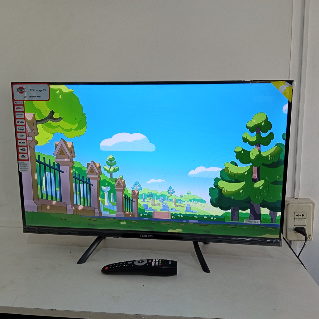 Televisor Led Smart De 32 '' Marca Tokyo Modelo Tvtohf32gtv Con Control Usado En Buen Estado Acc 2 Patitas De Pedestal Cable Power