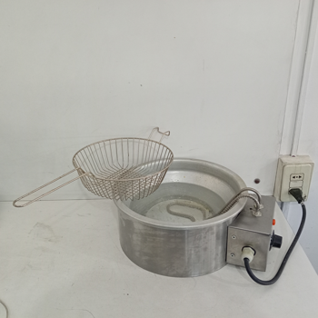 Fritadora Marca Crown Modelo Es-Fe0301 Usado En Buen Estado Acc No Tiene