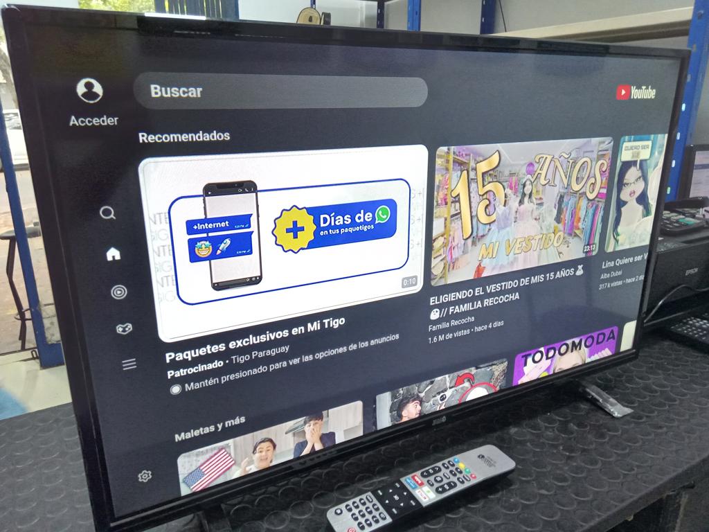 Televisor Led Smart De 32 '' Marca Jam Modelo Sk32e10 Con Control Usado En Buen Estado Acc Con Patitas