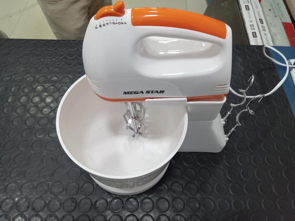 Batidora Marca Mega Star Modelo Ge-230g Usado En Buen Estado Acc No Tiene