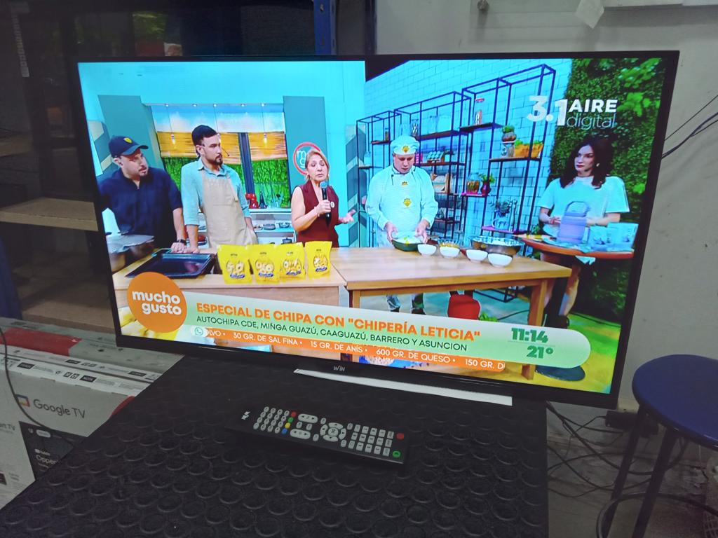 Televisor Led Convencional De 32 '' Marca Win Modelo Win32fn Usado Con Desgaste Con Control Sin Caja Acc Sin