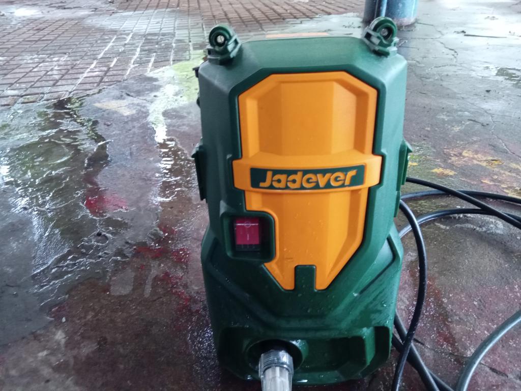 Hidro Lavadora Marca Jadever Modelo Jdhp3a12 Usado Con Desgaste Acc Manguera Y Pistola