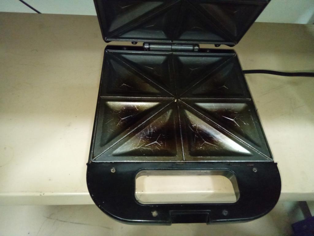 Sandwichera Marca Annecy Modelo Sm711 Usado Con Desgaste Acc Sin