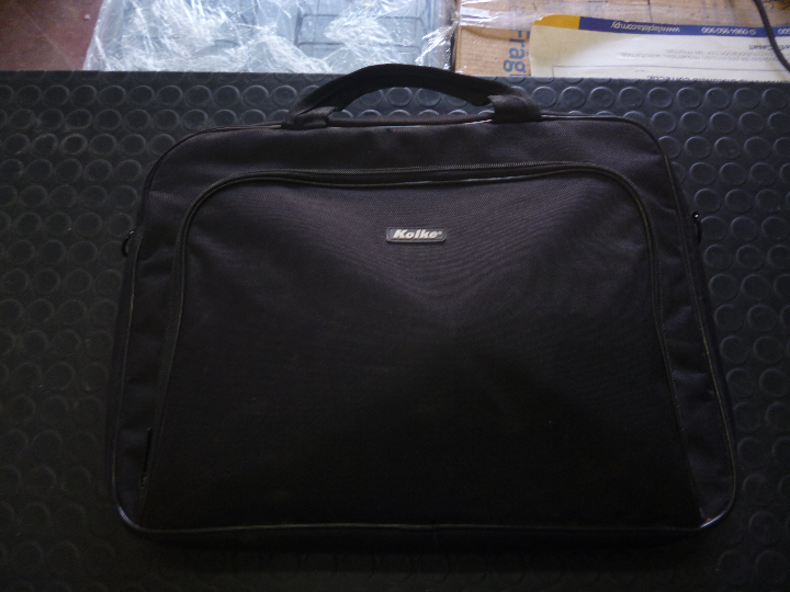 Estuche Para Computadora Marca Kolke Modelo Nro Usado En Buen Estado Acc No Tiene