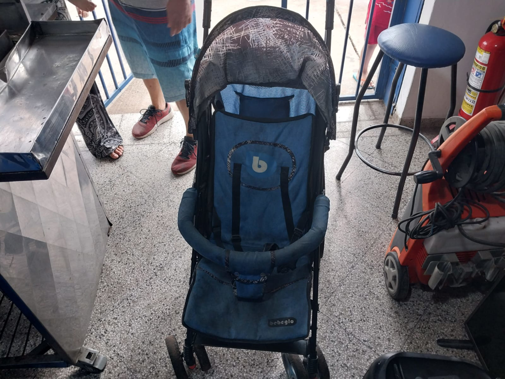 Carrito Para Bebé Marca Bebeglo Modelo No Tiene Usado En Buen Estado Acc Rueditas Manijas Bolsillito Trasero