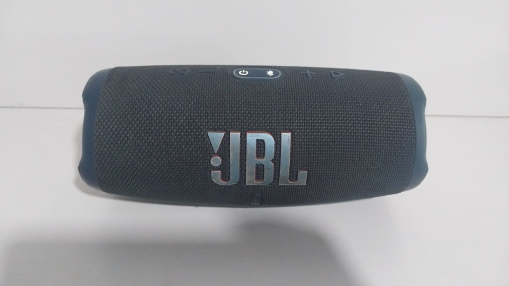 Speaker Potencia Watts 3.0a Marca Jbl Sin Control Modelo Charge 5 Usado En Buen Estado Sin Caja Acc No Tiene