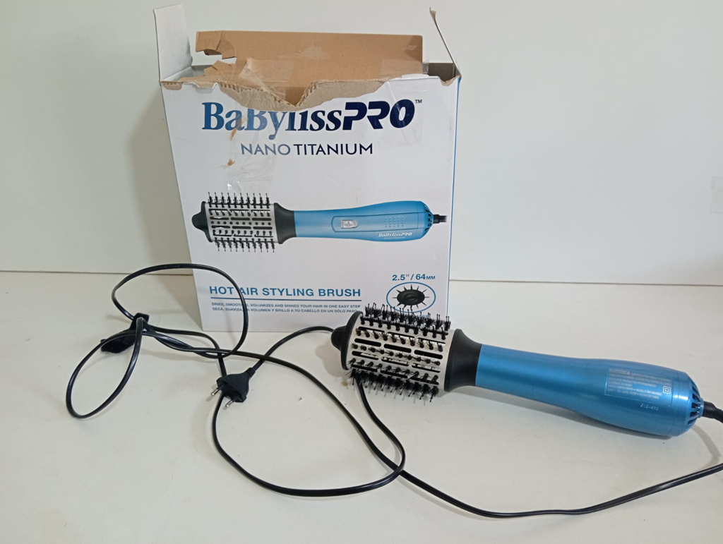 Foto 2 de Ondulador Para Cabello Marca Nano Titanium By Babylisspro Modelo Bnthb250uz Usado En Buen Estado Con Manual
