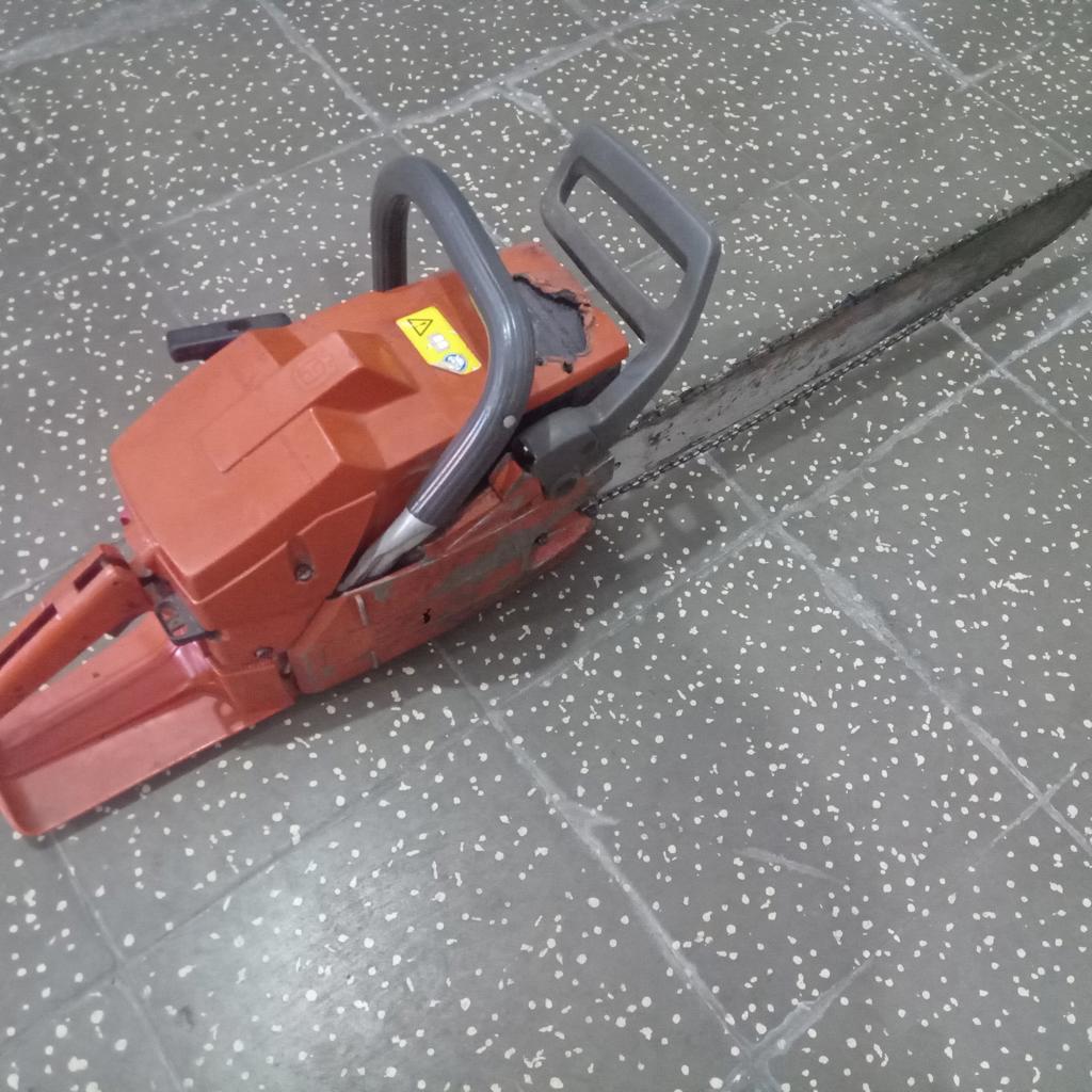 Motosierra Marca Husqvarna Modelo 61 Usado Con Desgaste Acc Espada Con Cadena
