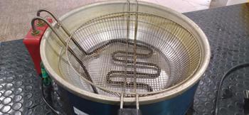 Fritadora Marca Metalcubas Modelo 9896g Usado Con Desgaste Acc Canasta