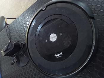 Aspiradora Marca Irobot Modelo Roomba Usado Con Desgaste Acc CargadorRueditas