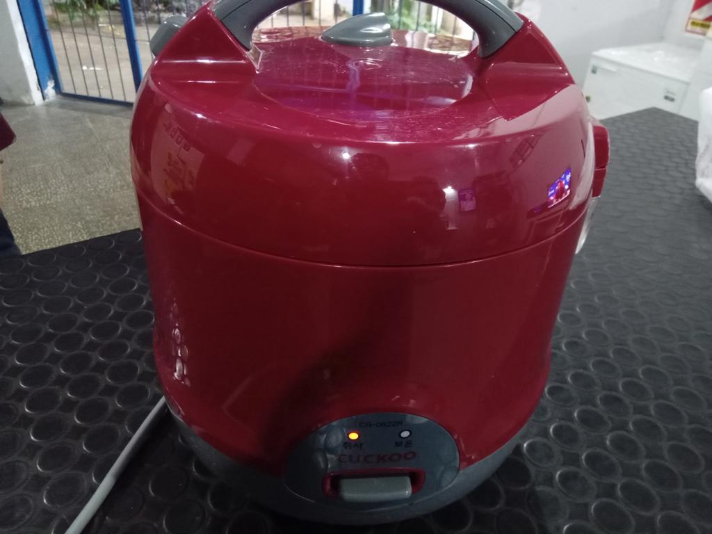 Fritadora Marca Cuckoo Modelo Cr-0622r Usado En Buen Estado Acc En Caja